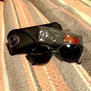 Ray-Ban RB 4250 *POLARIZED*